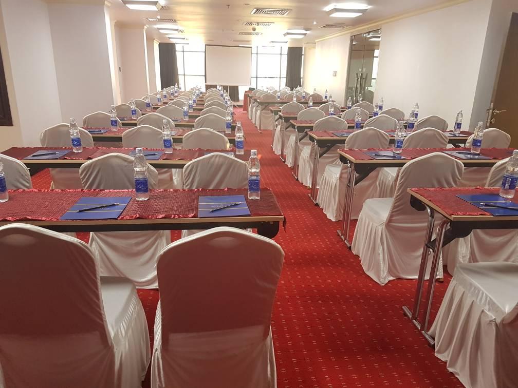 Golden Tulip Dar Es Salaam City Center Hotel Ngoại thất bức ảnh