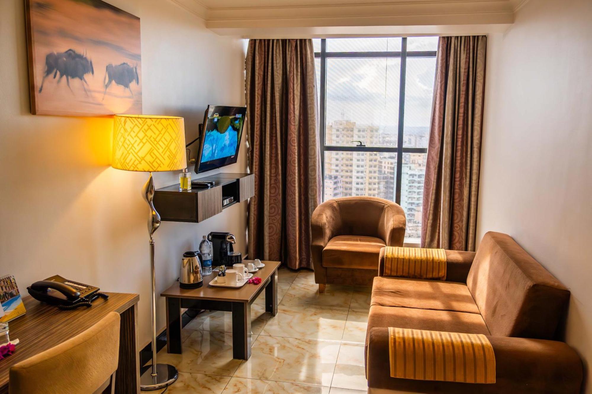 Golden Tulip Dar Es Salaam City Center Hotel Ngoại thất bức ảnh