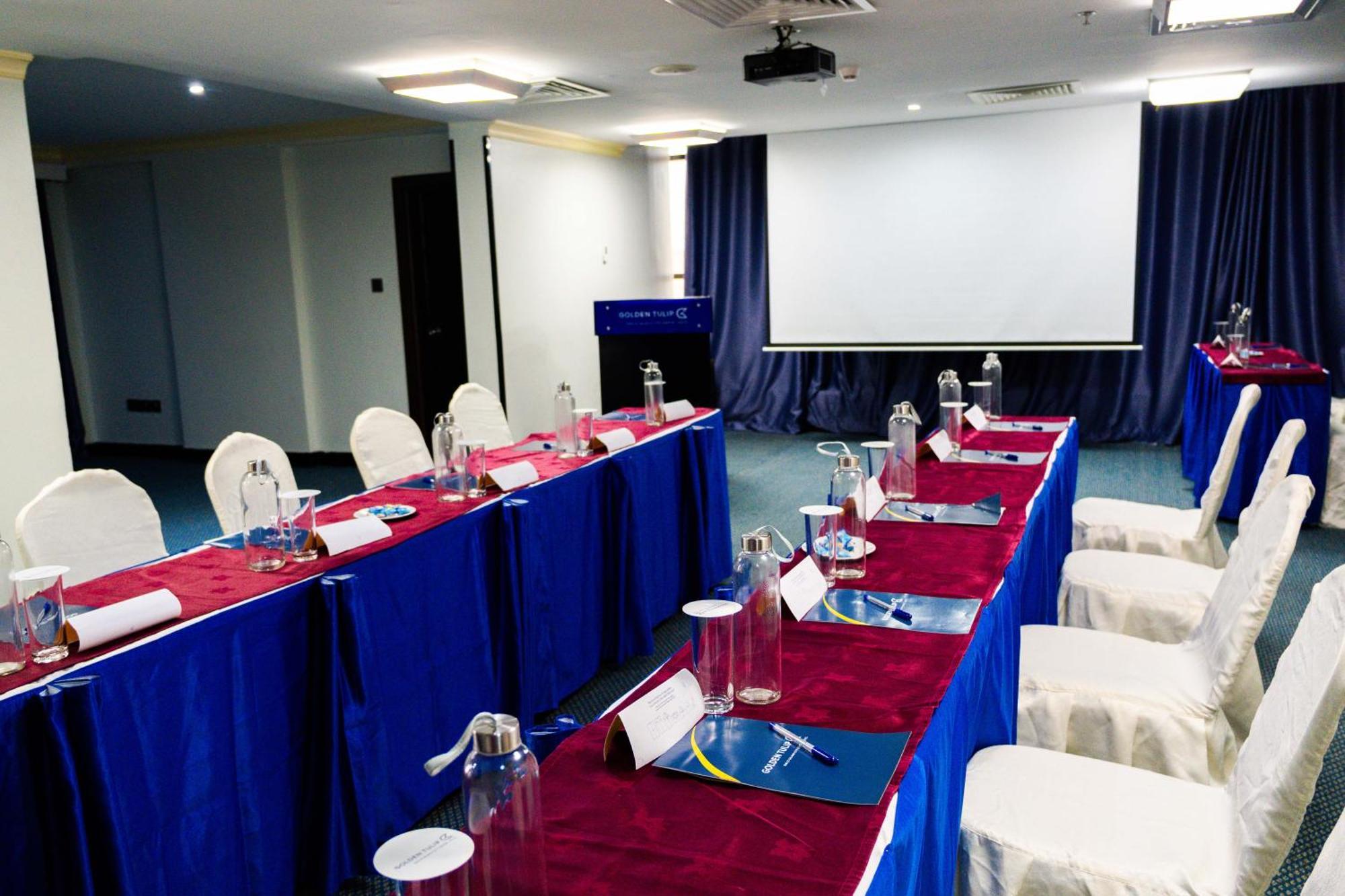 Golden Tulip Dar Es Salaam City Center Hotel Ngoại thất bức ảnh
