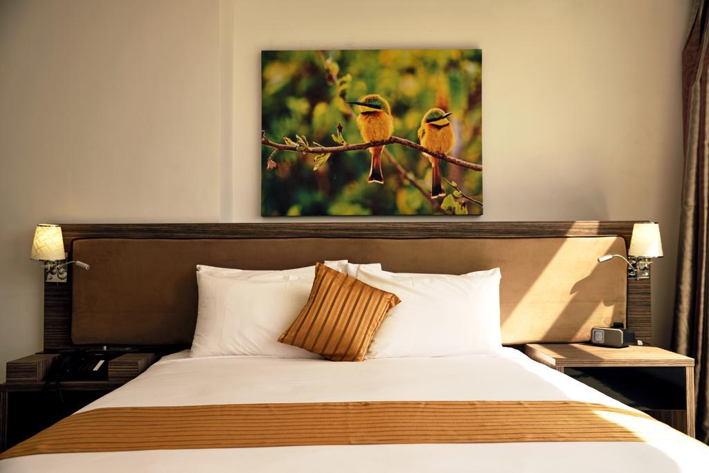 Golden Tulip Dar Es Salaam City Center Hotel Phòng bức ảnh